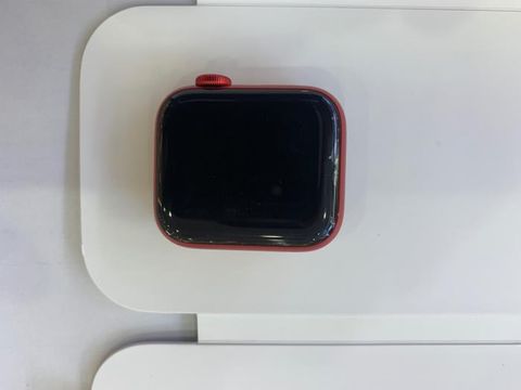 Apple Watch S6 GPS, 40mm PRODUCT(RED) Aluminium Case with PRODUCT(RED) Sport Band - Regular