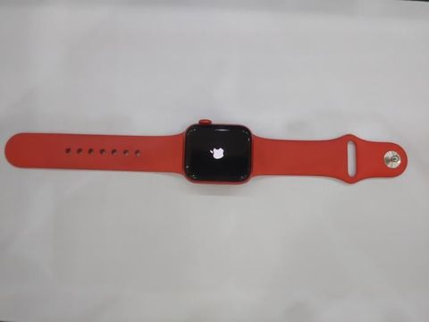 Apple Watch S6 GPS, 40mm PRODUCT(RED) Aluminium Case with PRODUCT(RED) Sport Band - Regular (M00A3VN/A)