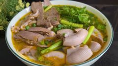  2 cách nấu bún lòng lợn thơm ngon hấp dẫn đơn giản cho cả gia đình 