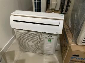 Điều hòa Electrolux Inverter 9000 BTU ESV09CRK-A4