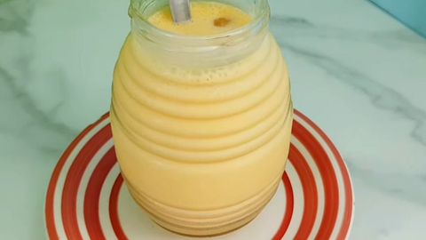 2 cách làm sinh tố hạt sen bí đỏ và hạt sen trà xanh béo mịn thơm ngon