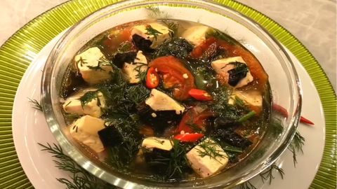 Cách nấu canh rong biển cà chua thơm ngon thanh mát cơ thể
