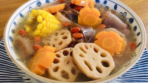 Cách làm đuôi bò hầm củ sen thơm ngon, thanh mát và bổ dưỡng