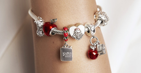 Top 5 mẫu vòng charm ấn tượng, độc đáo nhất đón đầu xu thế 2022