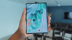  Smartphone màn hình cuộn OPPO X 2021 bất ngờ được trên tay bởi một số Reviewer nước ngoài, trông thật tuyệt vời! 