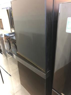 Tủ lạnh Toshiba Inverter 409 lít GR-AG46VPDZ XK1