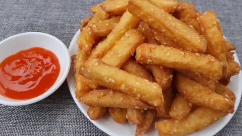 Cách làm khoai tây chiên bột mì và bột năng ngon, giòn cả nhà đều mê