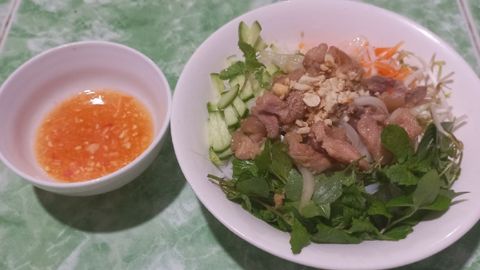 Cách làm món bún thịt xào sả ớt thơm ngon, bắt vị đổi mới thực đơn