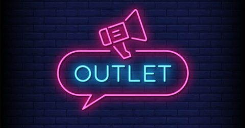 Outlet là gì? Ưu - nhược điểm và những lưu ý khi chọn mua hàng outlet