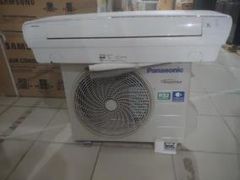  Máy lạnh Panasonic Inverter 1 HP CU/CS-XU9UKH-8 