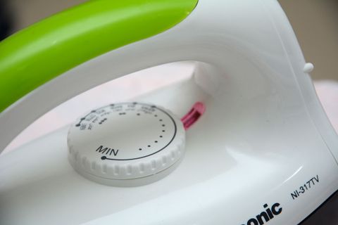 Bàn ủi khô Panasonic NI-317TXRA