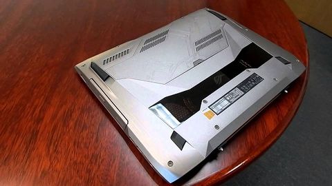 Pin, Vệ Sinh Bên Ngoài Laptop Asus Gaming Rog G752Vy