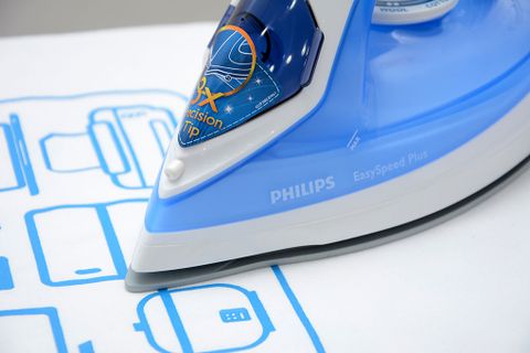 Bàn ủi hơi nước Philips GC2046