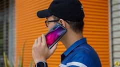  Đừng nghĩ chỉ mua flagship mới có thiết kế sang trọng, dưới đây là những chiếc smartphone có mặt lưng kính giá chỉ từ 4.2 triệu 