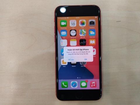 iPhone SE 2020 128GB Red