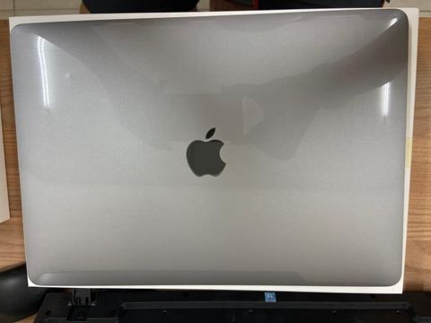 Apple Macbook Air i5 1.1GHz quad-core 10th/8GB/256GB/13.3