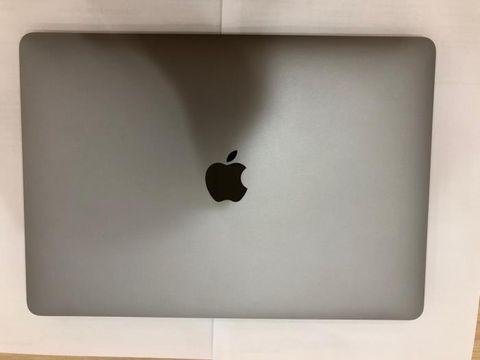 Apple Macbook Air i5 1.1GHz quad-core 10th/8GB/256GB/13.3
