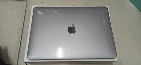 Apple Macbook Air i5 1.1GHz quad-core 10th/8GB/256GB/13.3