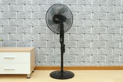  Quạt đứng Midea FS40-15QR 