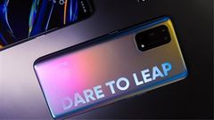  Giám đốc điều hành Realme chia sẻ hình ảnh thực tế của Realme X7, nổi bật với màu sắc cá tính hợp thời trang 