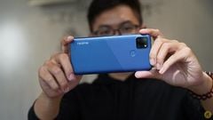  Trên tay Realme C12: Cấu hình ổn, giá rẻ hợp với giới trẻ và kết nhất là quả pin dung lượng 6.000 mAh 