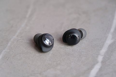 Redmi Buds 3 Lite Được Ra Mắt Với Thiết Kế Nhỏ Gọn Thanh Lịch