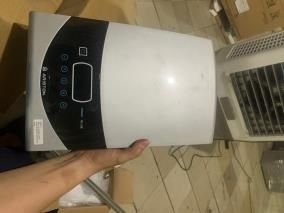 Máy nước nóng trực tiếp Ariston 4500W ST45PE-VN