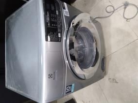 Máy sấy thông hơi Electrolux 8 Kg EDS805KQSA