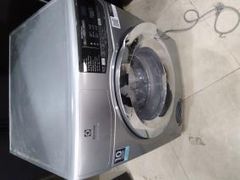  Máy sấy thông hơi Electrolux 8 Kg EDS805KQSA 