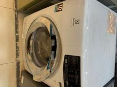  Máy sấy thông hơi Electrolux 8 Kg EDS805KQWA 