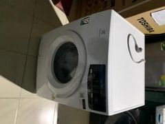  Máy sấy thông hơi Electrolux 7 Kg EDV705HQWA 