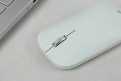  Chuột Bluetooth Microsoft Modern Mobile KTF Xanh Bạc Hà 