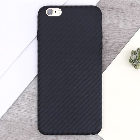 Ốp lưng iPhone 6 Plus - 6S Plus Nhựa dẻo Carbon Fibre COSANO Đen