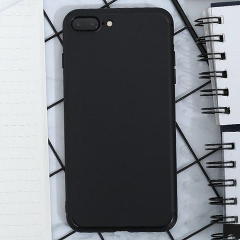 Ốp lưng iPhone 7/8+ nhựa dẻo Matte solid OSMIA Đen