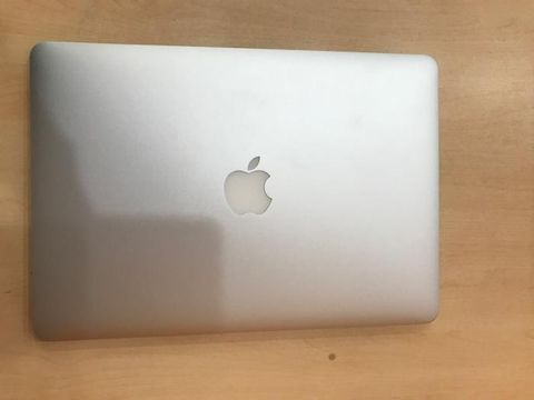 Apple Macbook Air MQD32SA/A i5/8GB/128GB/13.3