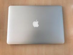  Apple Macbook Air MQD32SA/A i5/8GB/128GB/13.3