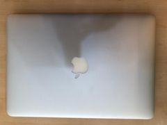  Apple Macbook Air MQD32SA/A i5/8GB/128GB/13.3