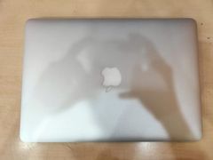  Apple Macbook Air MQD32SA/A i5/8GB/128GB/13.3