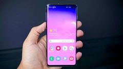  Galaxy S10 trở thành chiếc 'phao cứu sinh', giúp cặp vợ chồng người Úc thoát nạn ngoài khơi sau nhiều giờ liền 