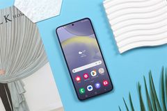  Điện thoại Samsung Galaxy S24 FE 