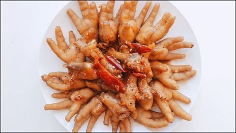 Cách làm chân gà xào cay dai giòn sần sật nhâm nhi cực hấp dẫn