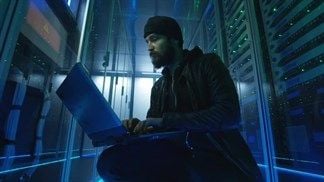 Bộ An ninh Nội địa Hoa Kỳ cảnh báo lỗ hổng bảo mật nghiêm trọng trong các máy chủ Windows