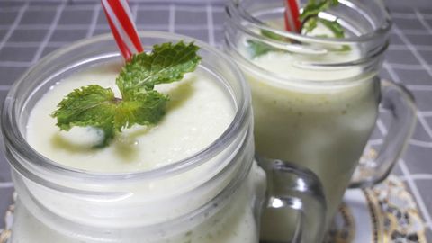 2 cách làm sinh tố dưa gang thanh mát, đẹp da cực đơn giản tại nhà