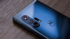  Motorola Edge S lộ thiết kế mặt lưng với cụm camera nổi bật cùng các phiên bản màu sắc ấn tượng, dự kiến ra mắt vào ngày 26/1 