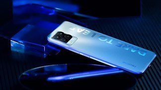 Realme V13 lộ diện với màn hình đục lỗ và thiết kế mặt lưng bắt mắt, dự kiến sẽ ra mắt cùng Realme GT Neo vào ngày 31/3