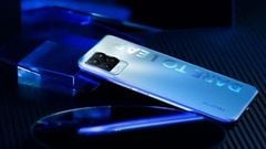  Realme V13 lộ diện với màn hình đục lỗ và thiết kế mặt lưng bắt mắt, dự kiến sẽ ra mắt cùng Realme GT Neo vào ngày 31/3 