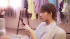  ‘Sếp Tùng’ sắp ra siêu phẩm âm nhạc mới vào tối nay, liệu đây có phải sẽ là sâu khấu debut cho chiếc OPPO Reno5 mới? 