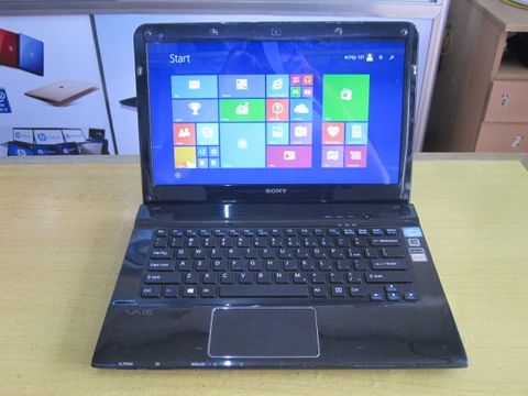 Sony Vaio Sve-15115Ea