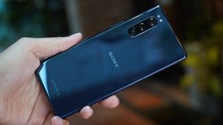 Rò rỉ hình ảnh render Sony Xperia 5 thế hệ thứ 2 với thiết kế quen thuộc, ba camera theo chiều dọc cùng ống kính Zeiss