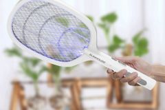  Vợt muỗi thông minh 3 in 1 Sunhouse SHE-Pro11.W 